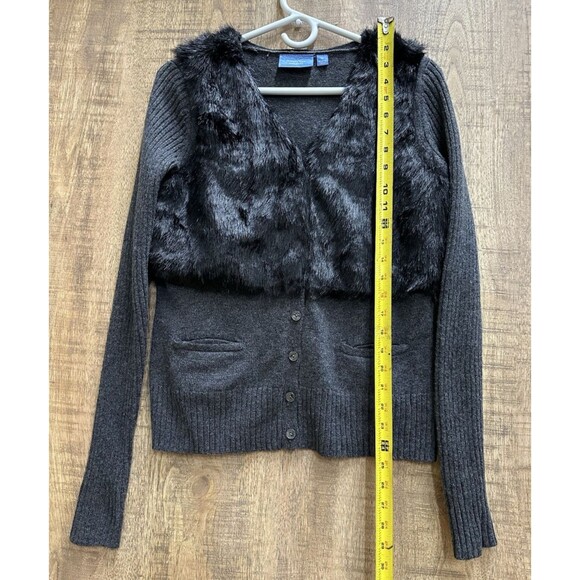 Simply Vera Vera Wang women size M black and gray faux fur button cardigan - Picture 6 of 9